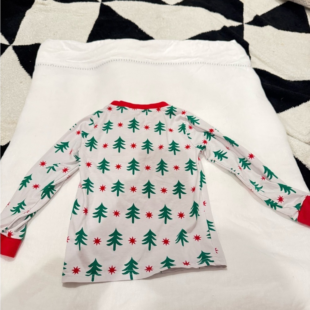 EUC Cecil and Lou Monogram “BBE” Green Stripe Red Christmas Tree Holiday 3T - Picture 4 of 4